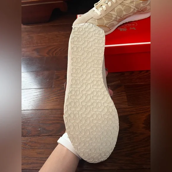 NWT COACH Women’s Tan & Brown Tennis Shoes Size 10 - Picture 7 of 11